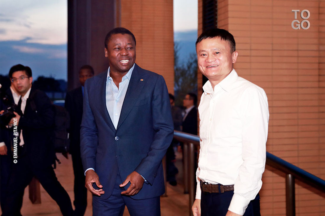 Jack Ma s'entretient avec le président togolais