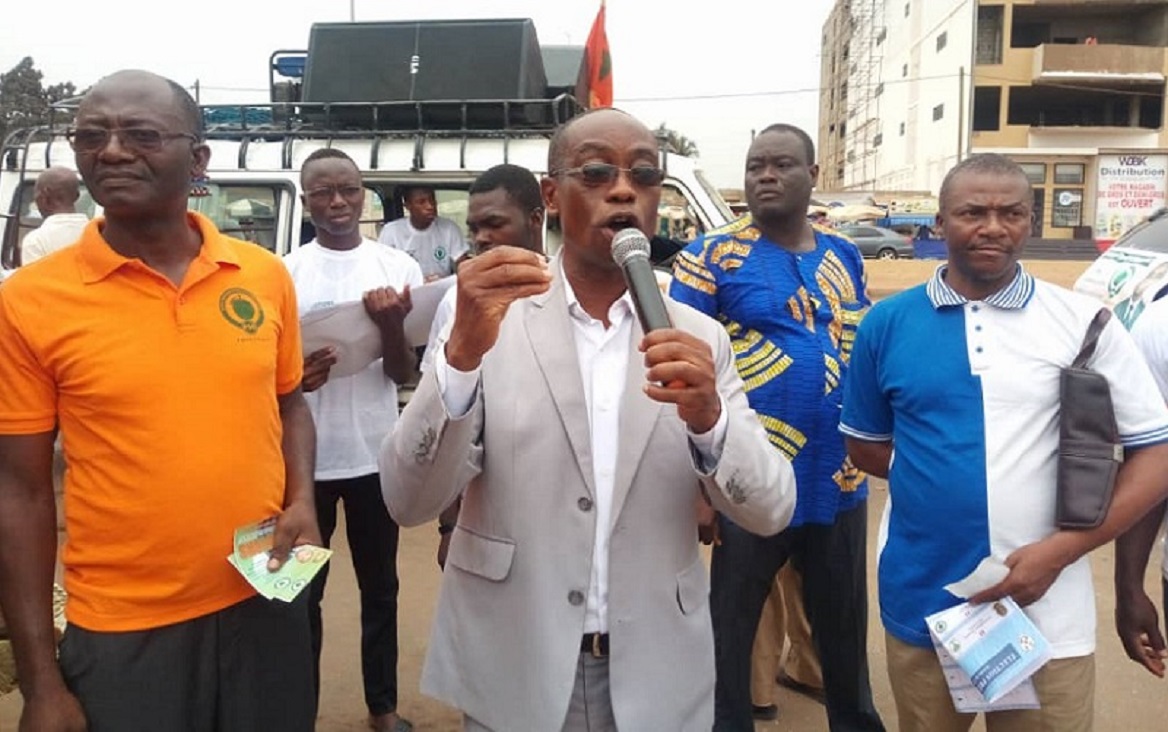 Présidentielle 2020 : Le candidat Wolou Komi au marché d’Agoè-Assiyéyé