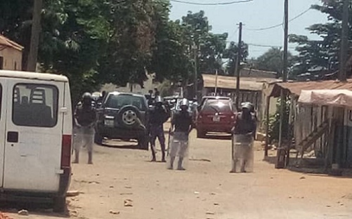 Le domicile d’Agbéyomé Kodjo vient d’être encerclé par des hommes armés