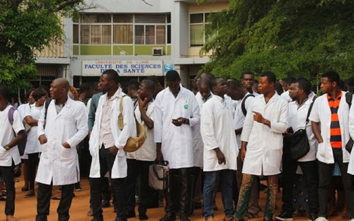 Coronavirus/Des agents de santé sans protection dans les CHU : Les internes de la FS de l'Université de Lomé suspendent leur stage