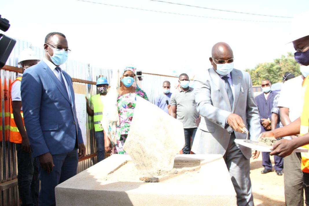 Phillipe Kokou TCHODIE lance travaux de construction du nouveau bâtiment de contrôle à Bassar