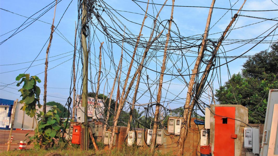 La CEET et l'ATC s'unissent pour mettre fin aux branchements illégaux sur le réseau électrique de la banlieue de Lomé