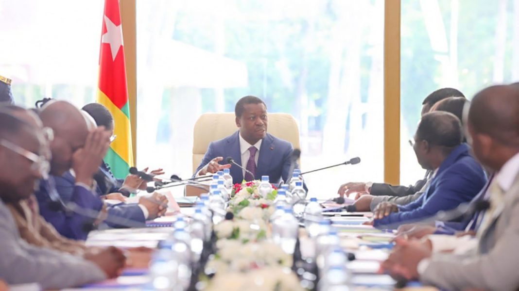Le conseil des ministres adopte des mesures importantes pour l'avenir du Togo