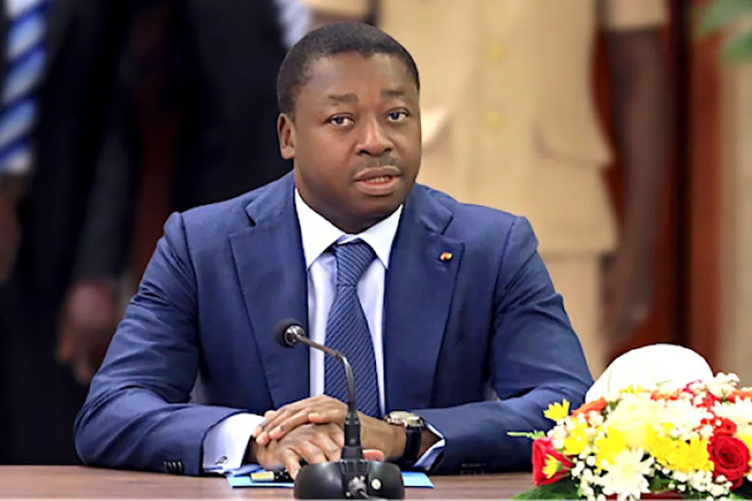 Le Président Gnassingbé nomme 20 sénateurs togolais restant